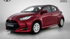 Gebruikt 2022 Toyota Yaris Hybrid Edition Hatchback | € 23.495 (Eerlijke prijs)