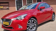 Rood Gebruikt 2018 Mazda 2 Hatchback | € 13.240 (Eerlijke prijs)