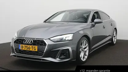 Grijs Occasion 2022 Audi A5 Sportback S-Line Hatchback | € 34.450 (Eerlijke prijs)