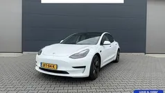 Gebruikt 2021 Tesla Model 3 Standard Range Sedan | € 23.900 (Eerlijke prijs)