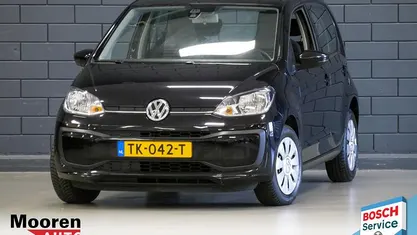 Zwart Gebruikt 2018 VW up! Move Hatchback | € 6.950 (Goede deal)