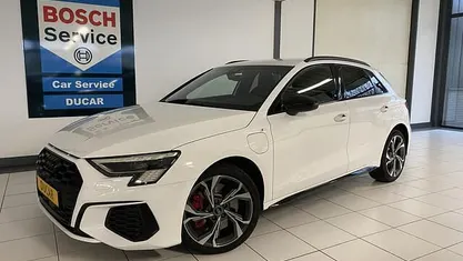 Occasion Audi A3 Sportback Competition 150 PK (110 kW) 2023 Wit Hatchback