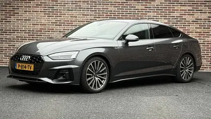 Gebruikt 2022 Audi A5 Sportback Comfort Hatchback | € 33.450 (Eerlijke prijs)