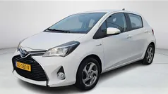 Gebruikt 2016 Toyota Yaris Hybrid Hatchback | € 14.445 (Eerlijke prijs)
