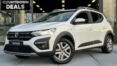 Wit Gebruikt 2023 Dacia Sandero Comfort Hatchback | € 17.695 (Eerlijke prijs)