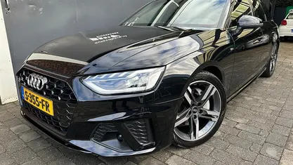 Occasion 2023 Audi A4 S-Line Stationwagen | € 34.950 (Eerlijke prijs)