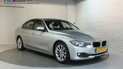 Grijs Gebruikt 2014 BMW 320 Efficient Dynamics Sedan | € 9.900 (Eerlijke prijs)