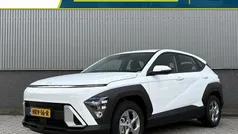 Wit Gebruikt 2024 Hyundai Kona Comfort SUV | € 30.735 (Eerlijke prijs)