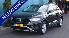Gebruikt 2023 VW T-Roc Life SUV | € 26.450 (Goede deal)