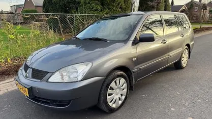 Grijs Gebruikt 2006 Mitsubishi Lancer Inform Stationwagen | € 1.199 (Goede deal)