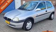Grijs Gebruikt 1999 Opel Corsa Hatchback | € 800 (Eerlijke prijs)