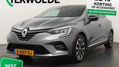 Gebruikt 2023 Renault Clio V Techno Hatchback | € 22.795 (Eerlijke prijs)
