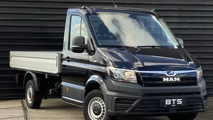 Zwart Gebruikt 2024 MAN TGE Van | € 43.500 (Eerlijke prijs)