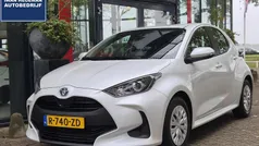 Gebruikt 2023 Toyota Yaris Hybrid Hatchback | € 20.690 (Eerlijke prijs)