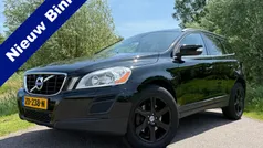 Zwart, metallic lak Gebruikt 2013 Volvo XC60 Summum SUV | € 18.888 (Super prijs)