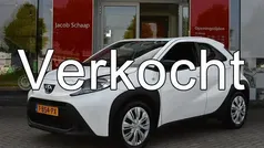 Gebruikt 2023 Toyota Aygo Play Hatchback | € 16.499 (Goede deal)