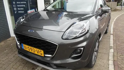 Grijs Occasion 2022 Ford Puma Titanium SUV | € 19.450 (Eerlijke prijs)