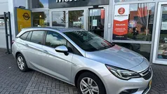 Grijs Gebruikt 2017 Opel Astra Innovation Stationwagen | € 4.950 (Goede deal)