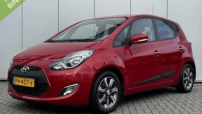 Occasion Hyundai ix20 GO! 90 PK (66 kW) 2017 Rood Hatchback