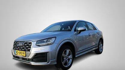 Grijs Occasion 2016 Audi Q2 Sport SUV | € 18.650 (Eerlijke prijs)