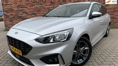 Grijs Gebruikt 2020 Ford Focus Business Edition Stationwagen | € 19.950 (Eerlijke prijs)