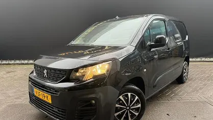 Occasion Peugeot Partner Premium 76 PK (55 kW) 2021 MPV