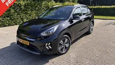 Zwart Gebruikt 2022 Kia Niro SUV | € 23.950 (Goede deal)