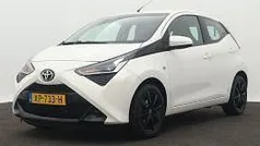 Gebruikt 2019 Toyota Aygo X-play Hatchback | € 10.945 (Eerlijke prijs)