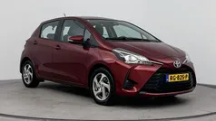 Rood Gebruikt 2017 Toyota Yaris Hatchback | € 15.499 (Eerlijke prijs)