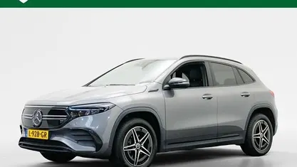 Grijs (metallic) Gebruikt 2021 Mercedes EQA250 Business SUV | € 27.950 (Eerlijke prijs)