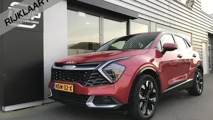Rood Gebruikt 2023 Kia Sportage SUV | € 38.350 (Eerlijke prijs)