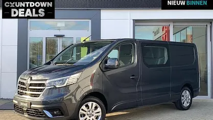 Gebruikt 2022 Renault Trafic Luxe MPV | € 24.950 (Eerlijke prijs)
