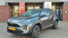 Grijs Gebruikt 2024 Toyota Yaris Cross SUV | € 29.499 (Eerlijke prijs)