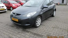 Grijs Gebruikt 2009 Mazda 2 Hatchback | € 2.999 (Eerlijke prijs)