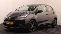 Grijs Gebruikt 2017 Toyota Aygo Hatchback | € 6.750 (Eerlijke prijs)