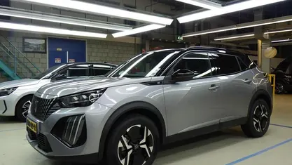 Grijs Gebruikt 2024 Peugeot e-2008 GTi SUV | € 28.895 (Eerlijke prijs)