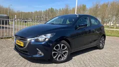 Blauw, metallic lak Gebruikt 2018 Mazda 2 Dynamic Hatchback | € 12.995 (Eerlijke prijs)