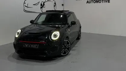Zwart (metallic) Gebruikt 2020 Mini John Cooper Works Hatchback | € 28.995 (Eerlijke prijs)
