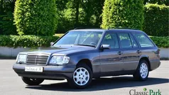 Grijs Gebruikt 1994 Mercedes E280 Stationwagen | € 13.900