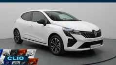 Gebruikt 2025 Renault Clio V Techno Hatchback | € 25.990 (Super prijs)