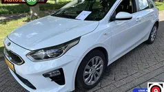 Wit Gebruikt 2020 Kia Ceed Hatchback | € 11.995 (Eerlijke prijs)