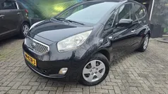 Zwart, metallic lak Gebruikt 2010 Kia Venga Hatchback | € 5.499 (Eerlijke prijs)