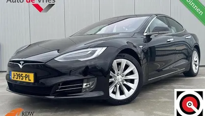 Zwart Gebruikt 2020 Tesla Model S Hatchback | € 34.900 (Eerlijke prijs)