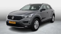 Grijs Gebruikt 2020 VW T-Roc Business SUV | € 24.499 (Eerlijke prijs)