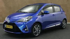 Blauw Gebruikt 2017 Toyota Yaris Hybrid Premium Hatchback | € 13.945 (Eerlijke prijs)