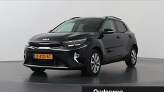 Zwart Gebruikt 2023 Kia Stonic SUV | € 21.935 (Eerlijke prijs)