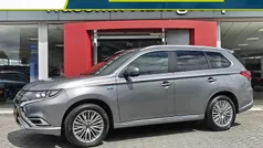 Grijs Gebruikt 2018 Mitsubishi Outlander P-HEV Instyle SUV | € 22.735 (Eerlijke prijs)