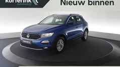 Blauw Gebruikt 2021 VW T-Roc Business SUV | € 20.950 (Eerlijke prijs)