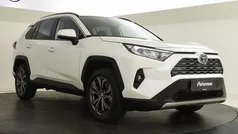 Wit Gebruikt 2022 Toyota RAV4 Edition SUV | € 36.899 (Eerlijke prijs)