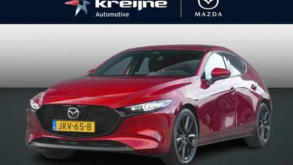 Rood Nieuw 2025 Mazda 3 Takumi-Line Hatchback | € 38.425 (Eerlijke prijs)